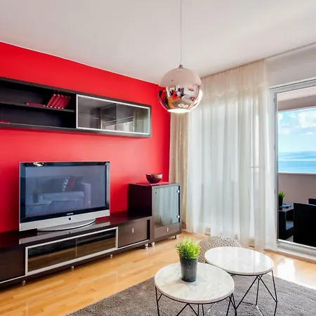 아파트 With View, Magis Red *